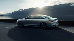 DS 9 E-Tense: Sila a komfort plug-in hybridu