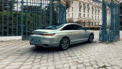 DS 9 E-Tense: Sila a komfort plug-in hybridu