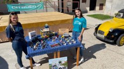 Kačice pristáli na hrade Modrý Kameň