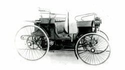 Nový model PEUGEOT 308 pripomína 211. výročie značky Peugeot