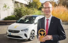 Opel Corsa-e je víťazom prestížnej ankety Zlatý volant 2020