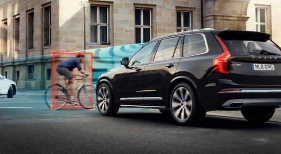Automobilka Volvo bojuje za globálnu bezpečnosť v cestnej premávke