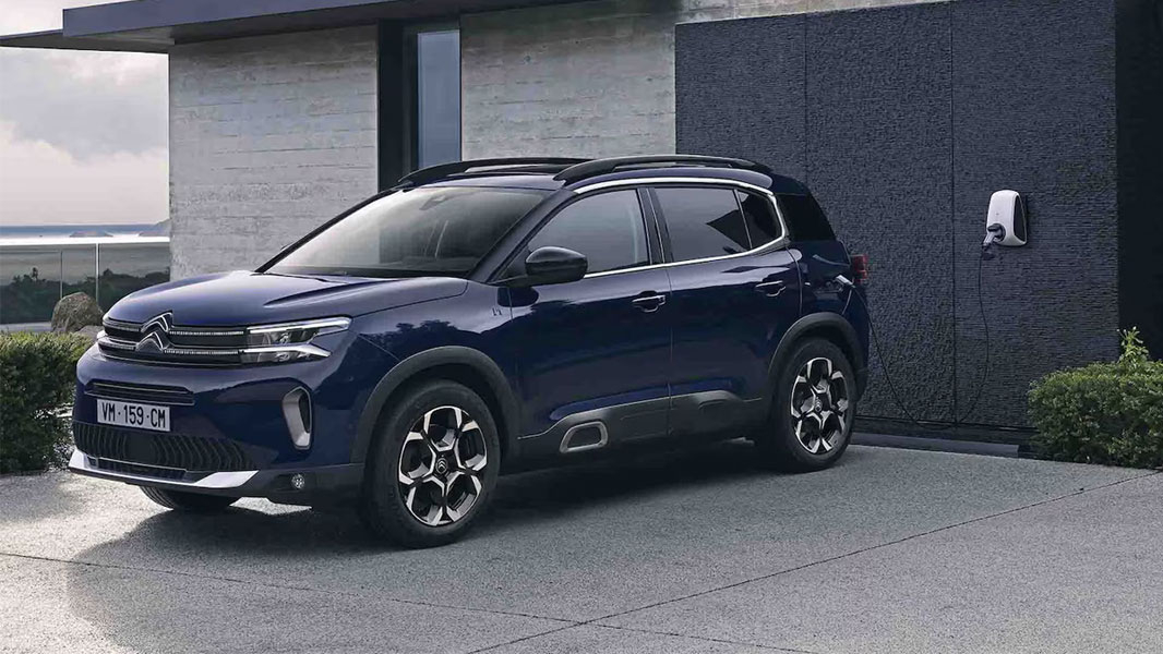 NOVÉ SUV C5 AIRCROSS HYBRID: SUV V Ë-COMFORT CLASS
