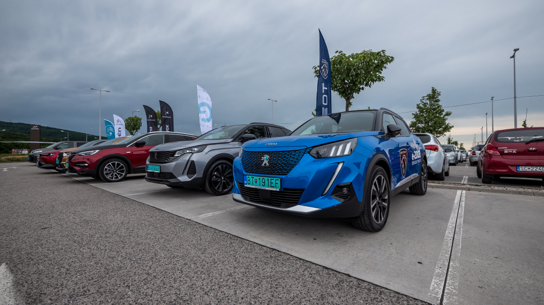 Salón elektromobilov v Bory Mall