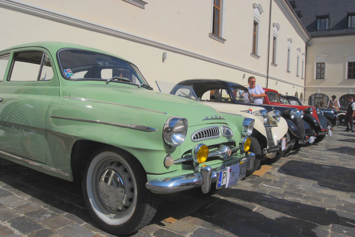 The Grand Retro Show Vígľaš 2018