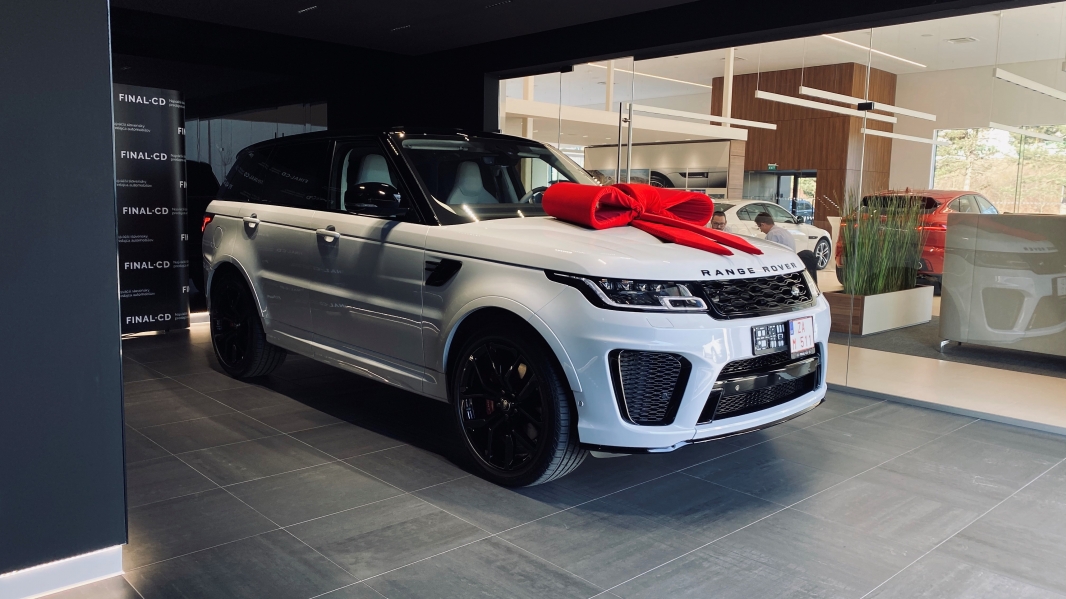 Za Váš Land Rover  zaplatíte až o 3 mesiace