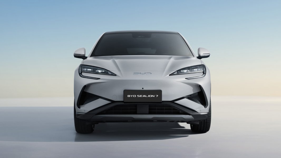 BYD SEALION 7