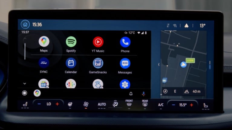 APPLE CARPLAY&trade; A ANDROID AUTO&trade;