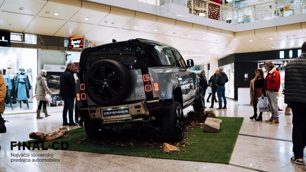 Prvý Land Rover Defender v Žiline