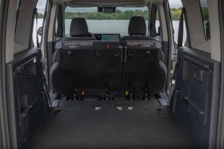 Ford E-Tourneo Courier