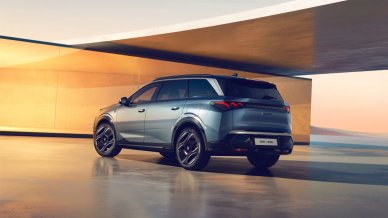 PEUGEOT 5008 new