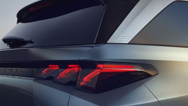 PEUGEOT 5008 new