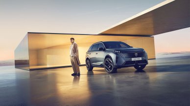 PEUGEOT 5008 new