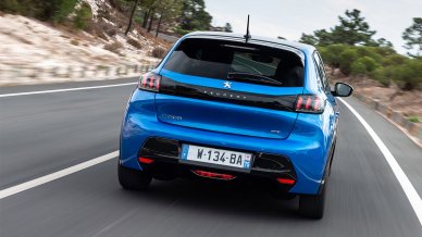 PEUGEOT e-208