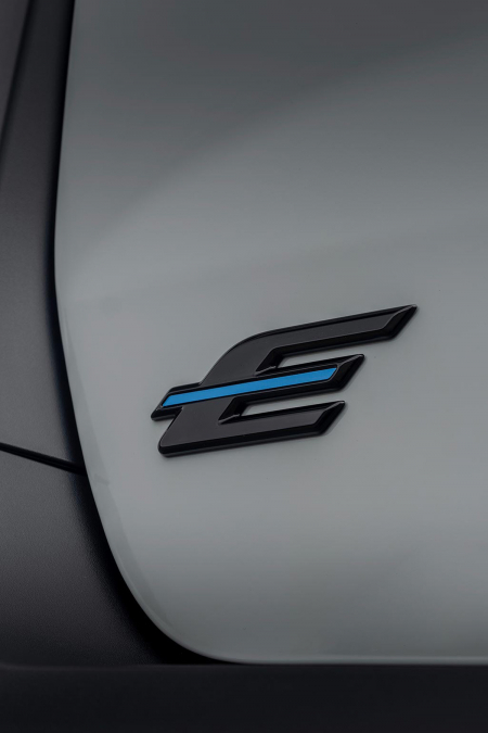 Ford E-Tourneo Courier