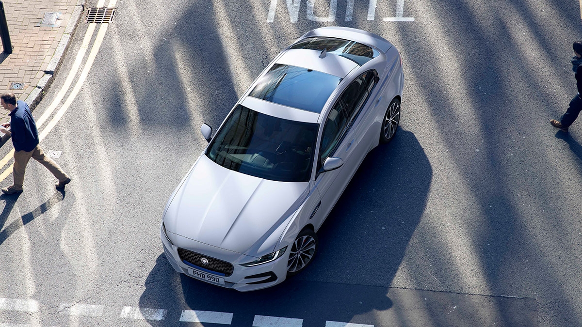 Jaguar XE