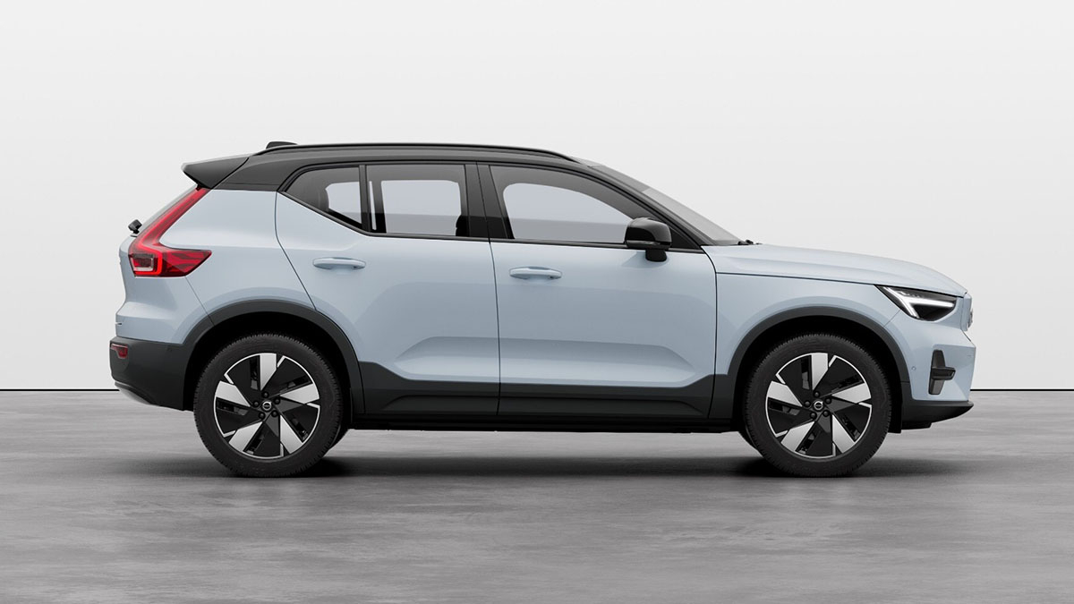 Volvo EX40 electric