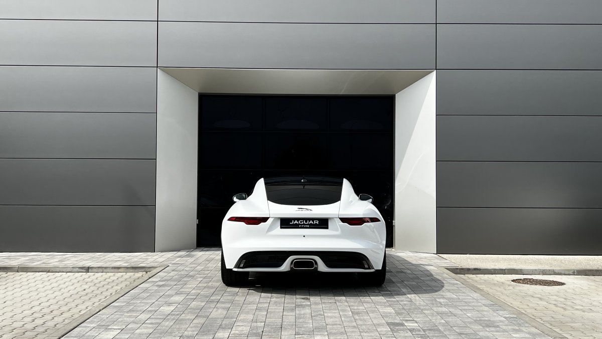 Jaguar F-TYPE 2.0 I4 R-Dynamic