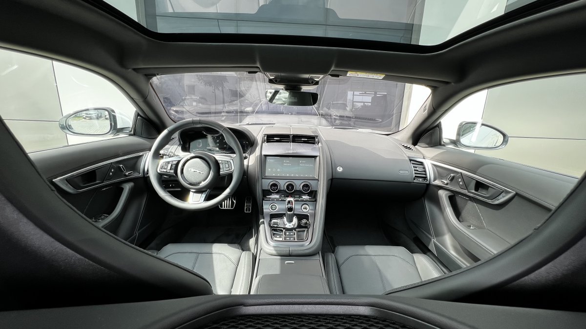 Jaguar F-TYPE 2.0 I4 R-Dynamic