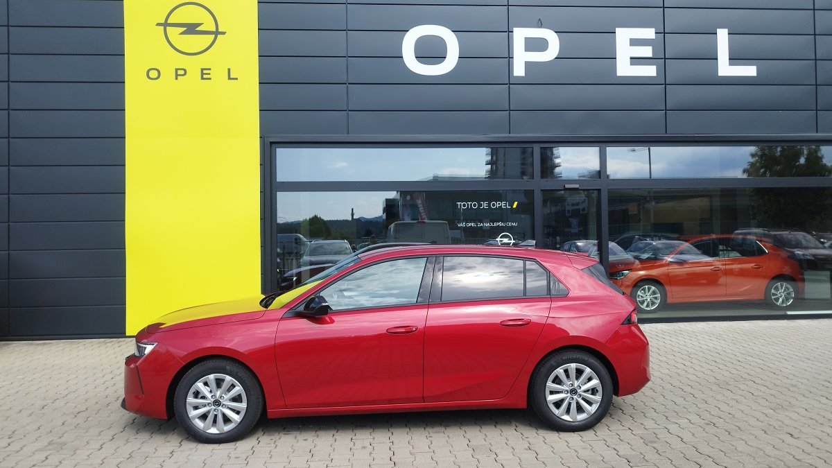 Opel Astra NEW 1,2 Turbo 1,2 Edition MT6 130k