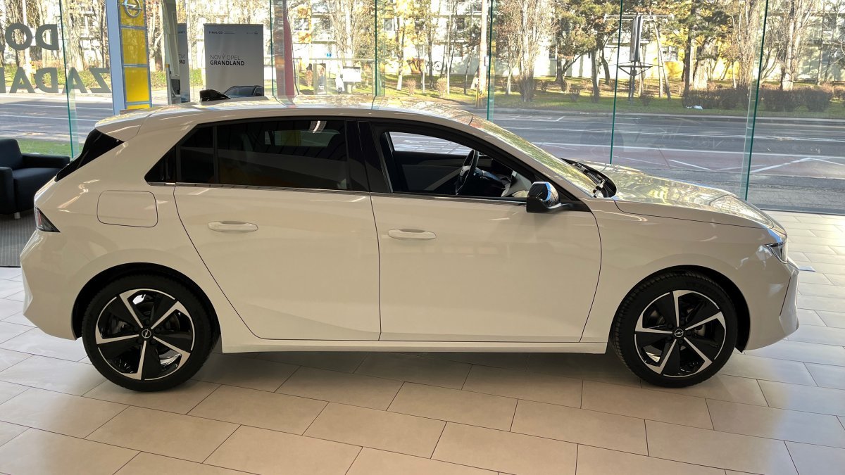 Opel Astra NEW 1,2 Turbo Elegance 1.2 Turbo 96kW AT8
