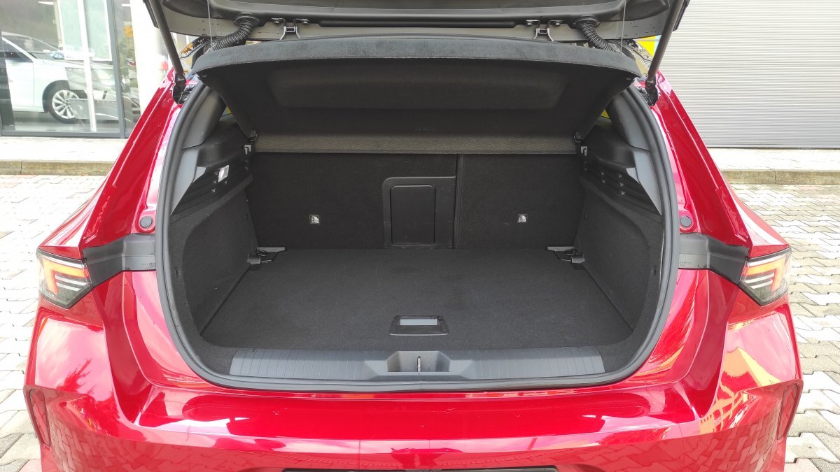 Opel Astra NEW 1,2 Turbo GS Line AT8 Start/Stop