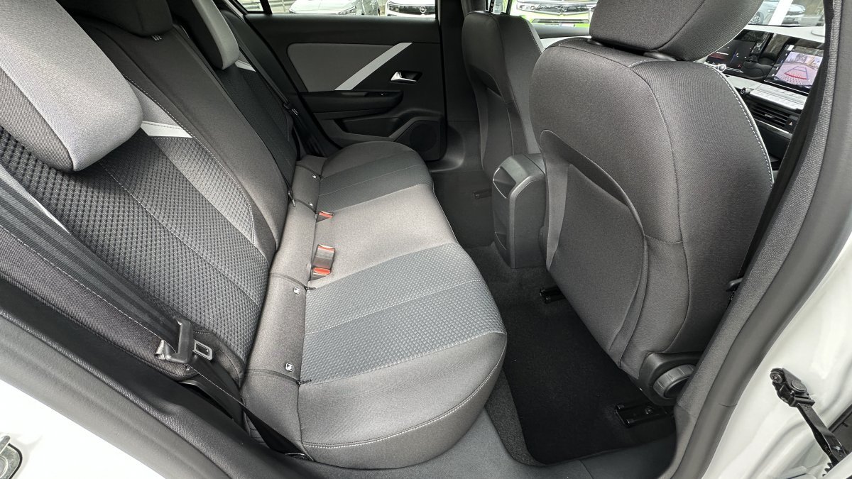 Opel Astra NEW 1.5 CDTi Edition AT8 96kW / 130k