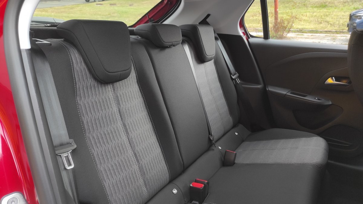 Opel Corsa NEW 1,2 Edition AT8