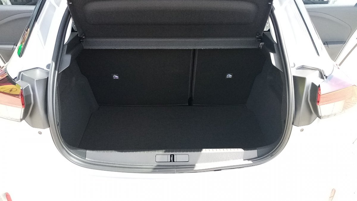 Opel Corsa NEW 1,2 Turbo Edition 1,2 MT6 100k Smile