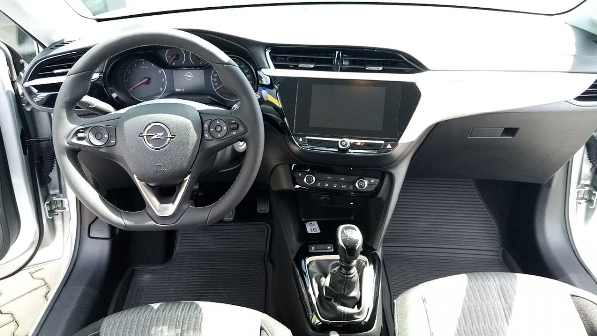 Opel Corsa NEW 1,2 Turbo Edition 1,2 MT6 100k Smile