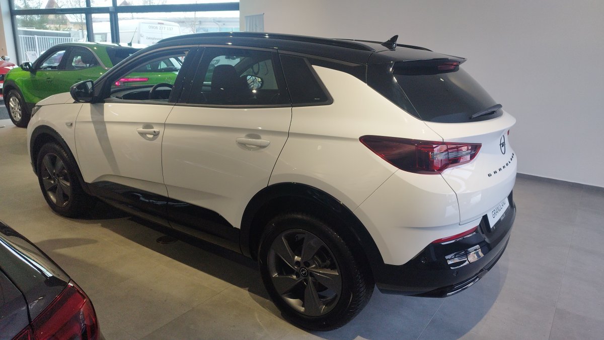Opel Grandland 1,2 Turbo GS Line AT8 Start/Stop