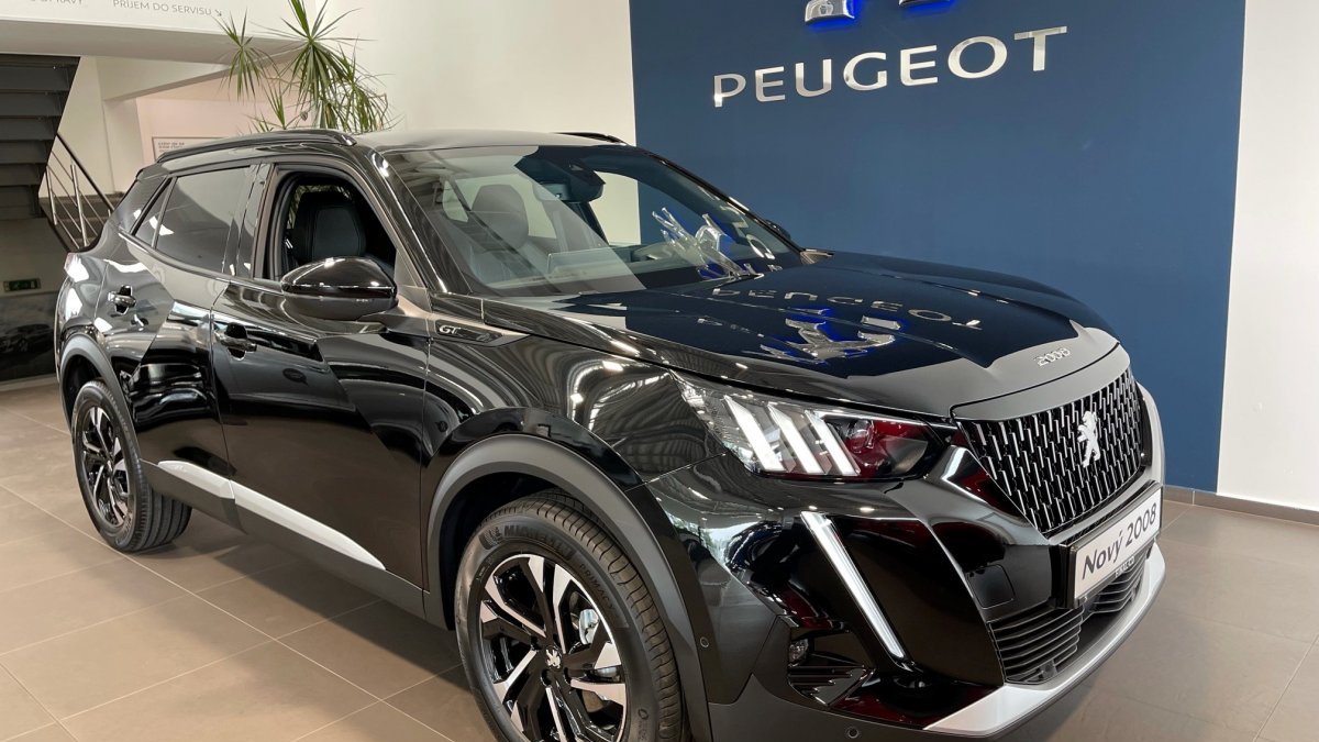 Peugeot 2008 NEW 1.2 PureTech GT 130k EAT8