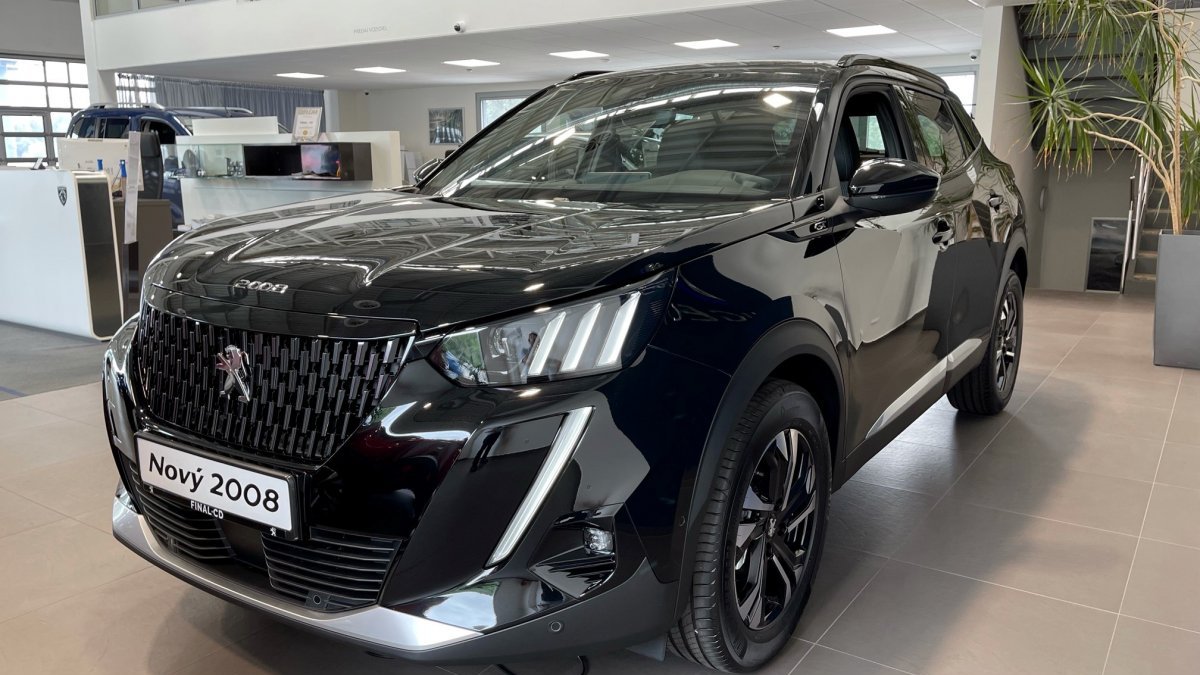 Peugeot 2008 NEW 1.2 PureTech GT 130k EAT8