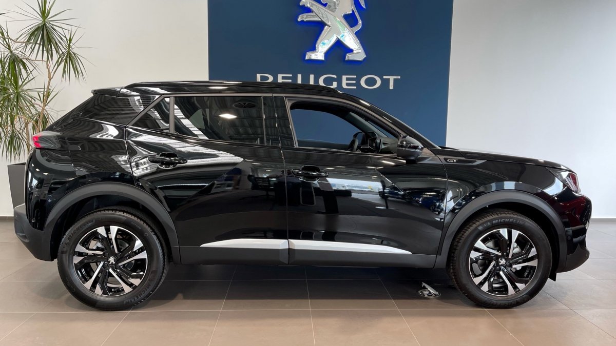 Peugeot 2008 NEW 1.2 PureTech GT 130k EAT8