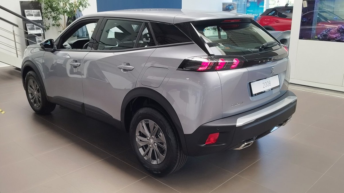 Peugeot 2008 NEW 1.2 PureTech Active Pack 130k BVM6
