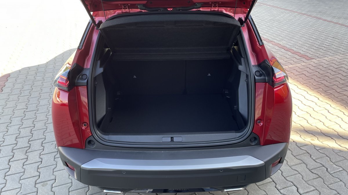 Peugeot 2008 NEW 1.2 PureTech ALLURE 1.2 PureTech 130k EAT8