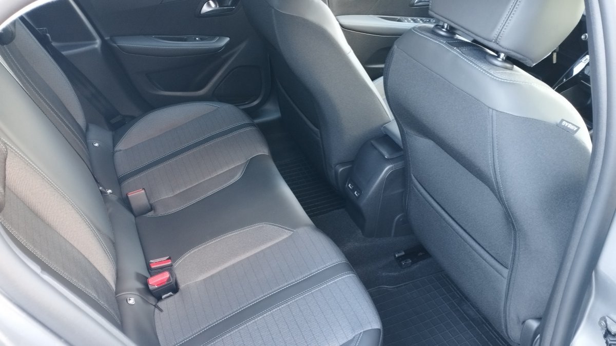 Peugeot 208 NEW 1,5 BlueHDi Allure Pack 100k BVM6