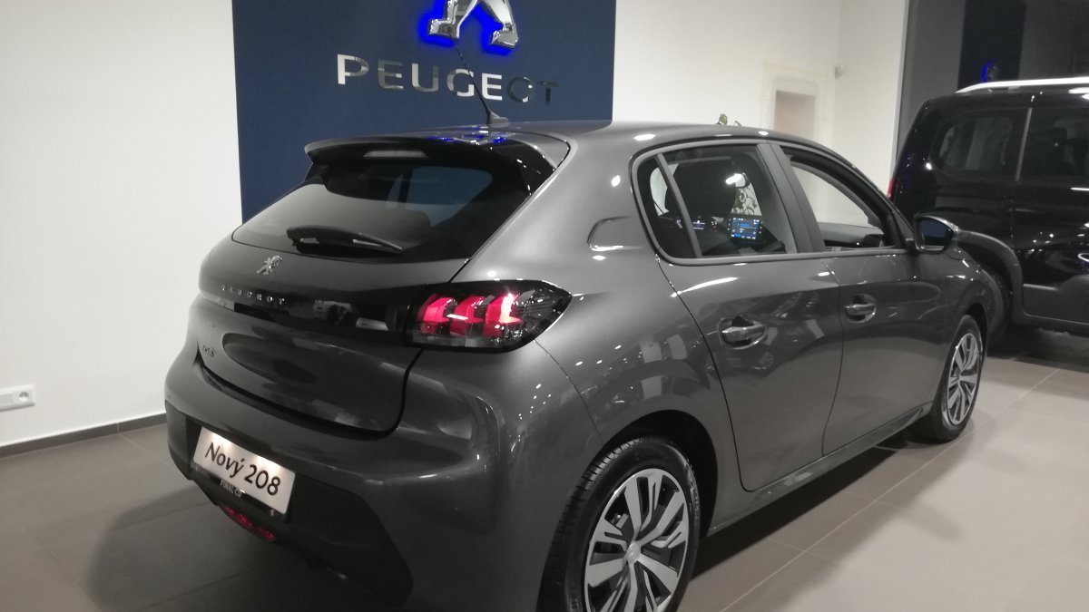 Peugeot 208 NEW 1.2 PureTech Active Pack 100k EAT8