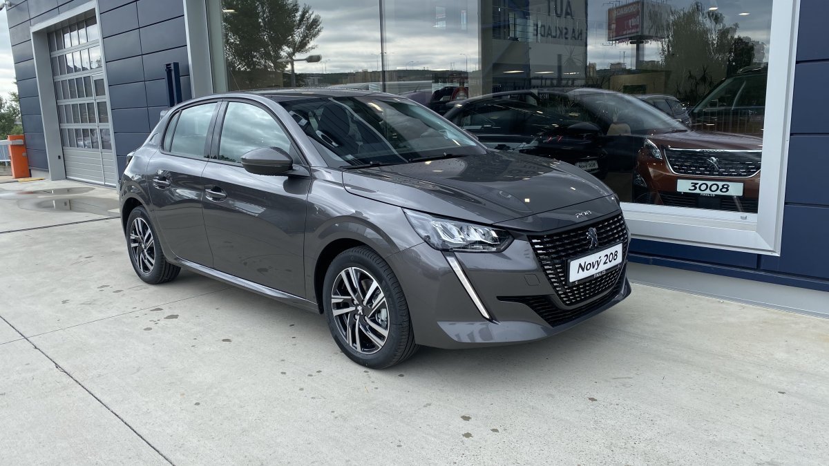 Peugeot 208 NEW 1.2 PureTech Allure Pack 100k BVM6