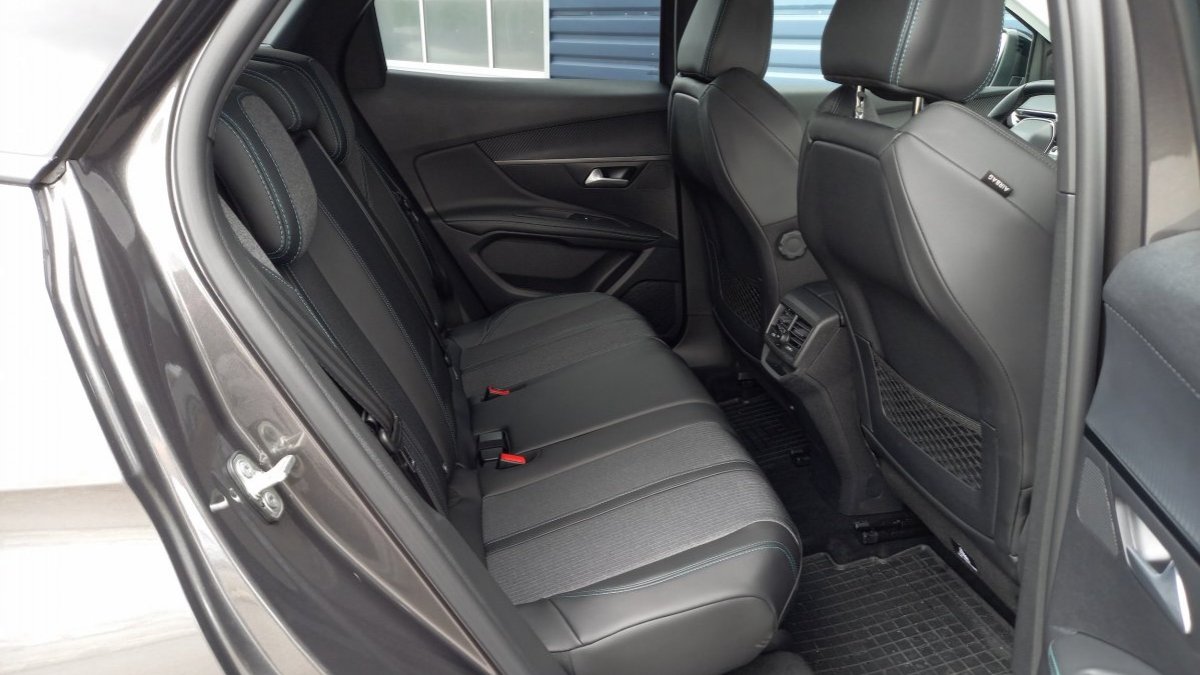 Peugeot 3008 NEW 1,5 BlueHDi Allure Pack 130k EAT8
