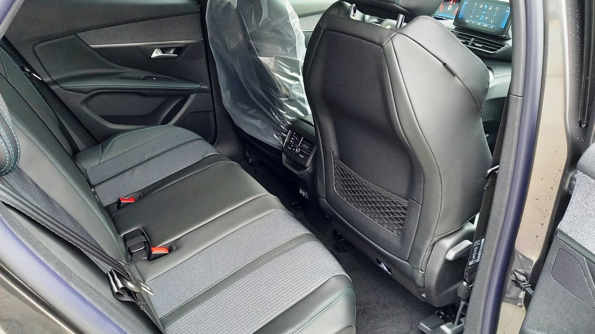 Peugeot 3008 NEW 1,5 BlueHDi Allure Pack 130k EAT8