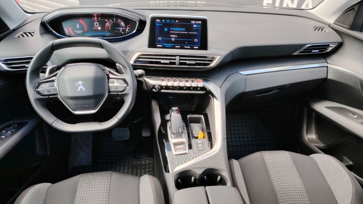 Peugeot 3008 NEW 1.2 PureTech Active Pack 130k EAT8
