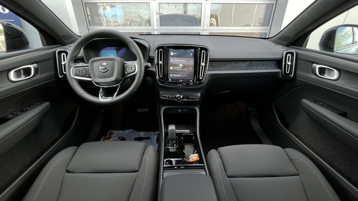 Volvo C40 Elektrický Recharge Single Motor Extended Range Plus 