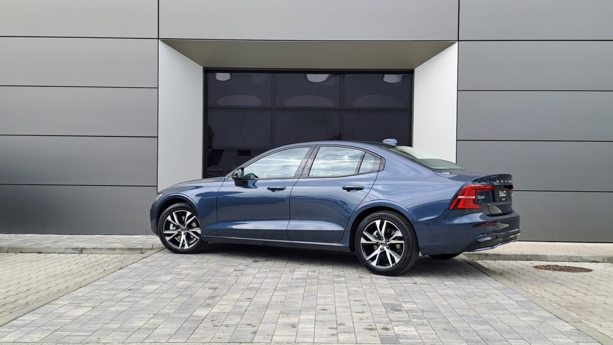 Volvo S60 B4 (P) Plus Dark AT7 FWD Volvo FINALCD