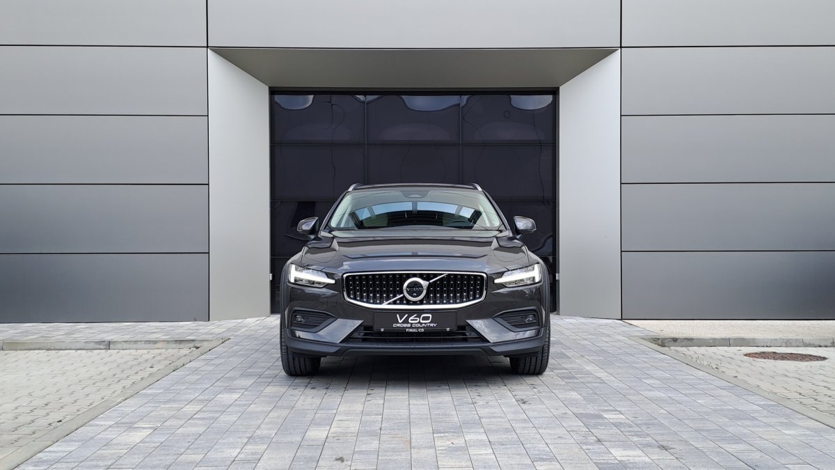 Volvo V60 CROSS COUNTRY B4 (D) PLUS AT8 AWD 