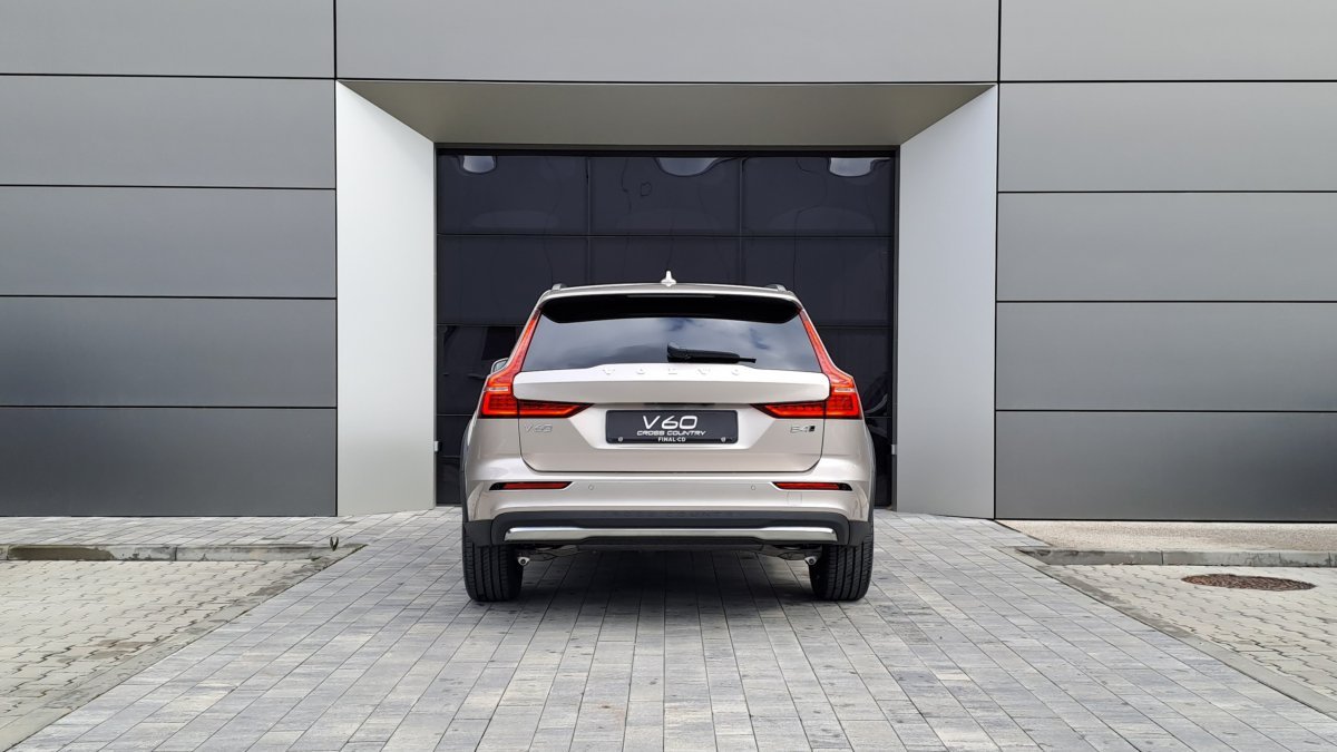 Volvo V60 CROSS COUNTRY B4 (D) Core AWD