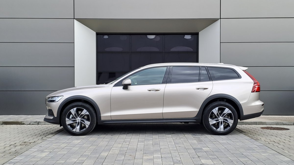 Volvo V60 CROSS COUNTRY B4 (D) Core AWD