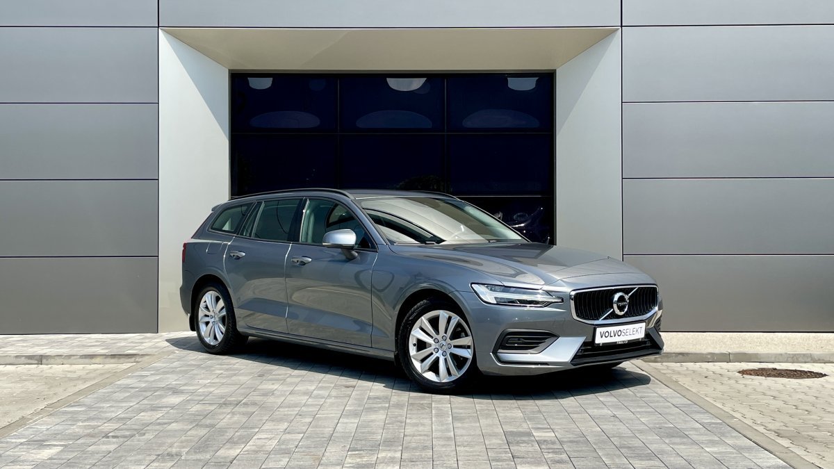 Volvo V60 D3 MOMENTUM AT8 FWD