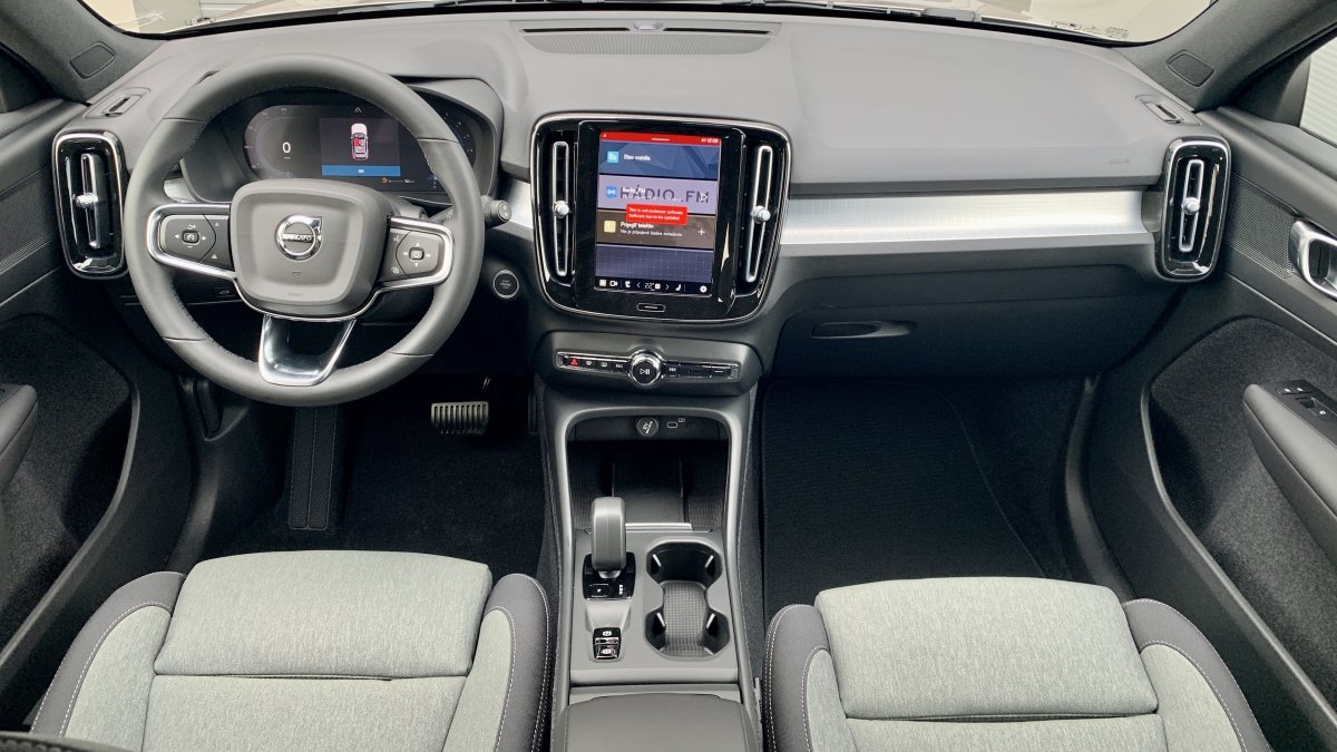 Volvo XC40 B4 CORE AT7 AWD