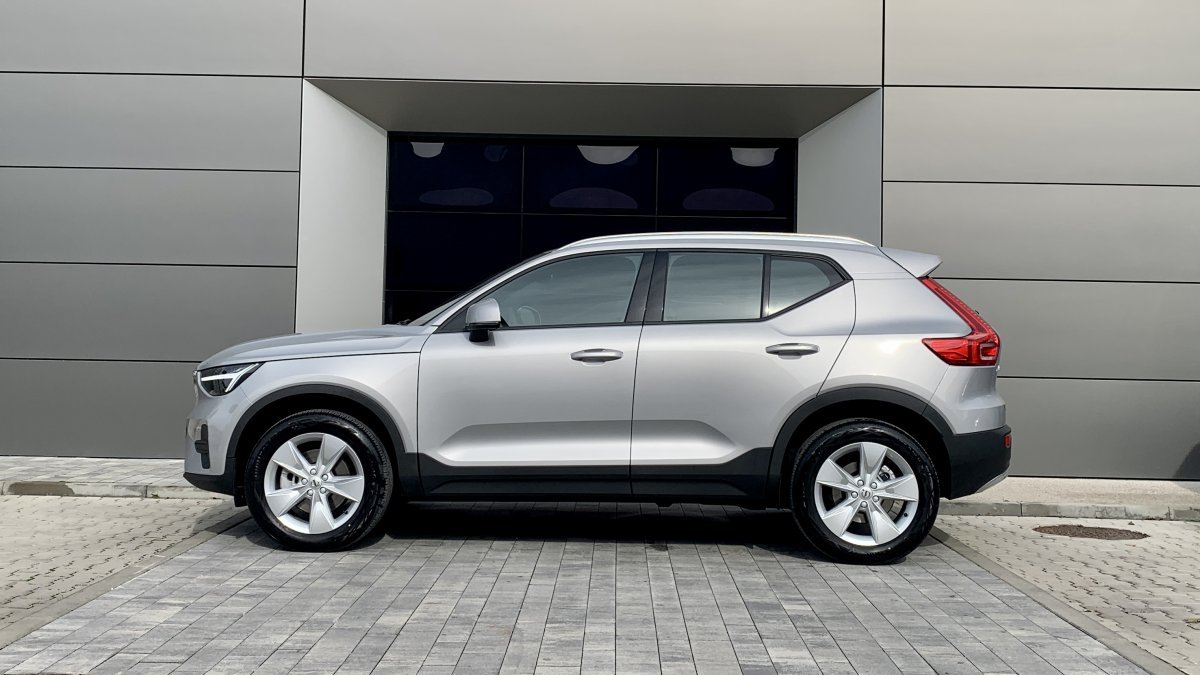 Volvo XC40 B4 CORE AT7 AWD